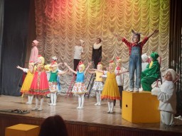 Музыкальный спектакль &laquo;Жучка хвост закорючка!&raquo;