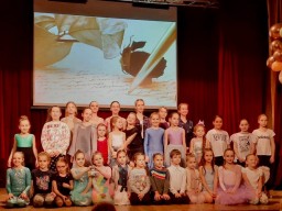 Концертная программа &laquo;Зажигаем звезды&raquo;